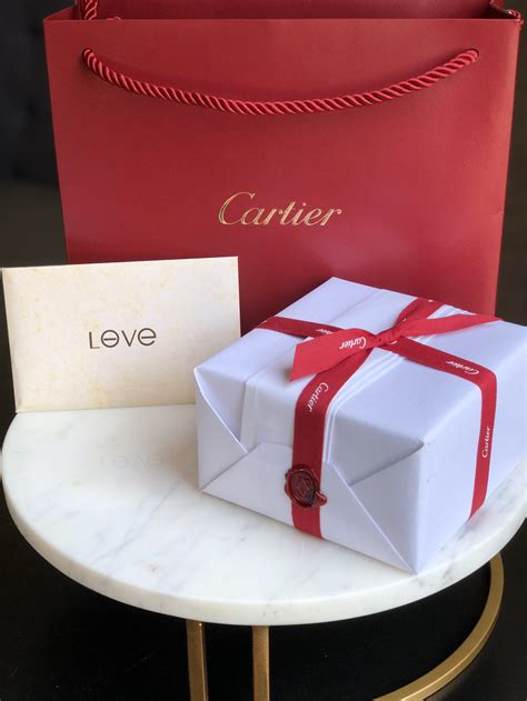 cartier gifts for her.